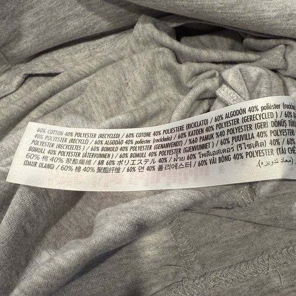 Walt Disney World Gray Long Sleeve Graphic T-Shirt Medium Unisex - Picture 4 of 4